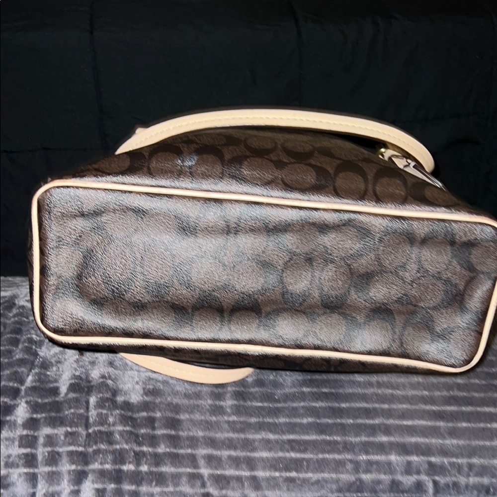 Coach Black and Tan Women's Bag - Picture 3 of 6